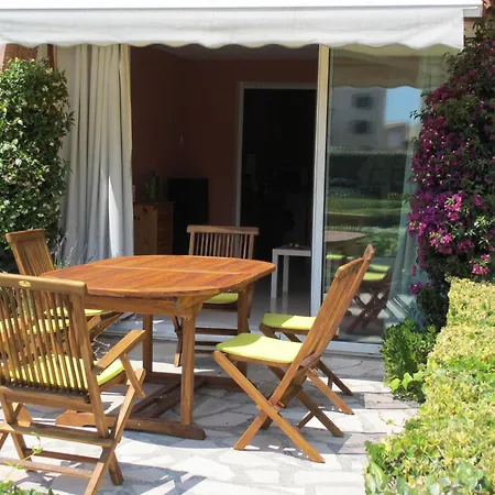 T2 Rez De Jardin Face A La 100m Plages *